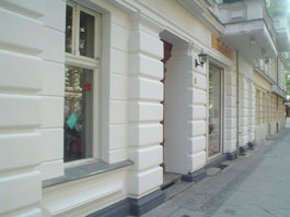 Nachher: Frisch gestrichene Fassade