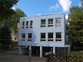 Nachher: Fassade nach Anstrich mit Silicon-Fassadenfarbe